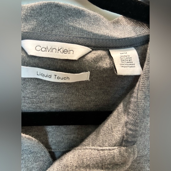 Calvin Klein Men’s Liquid Touch Gray Polo Short Sleeve Shirt Size M - Picture 2 of 3